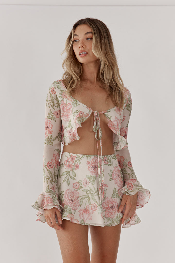 Silk floral set - perfect for european summers. Top has a lined bodice and opaque sleeves with layered frills. Skirt is skater style with silk lining
